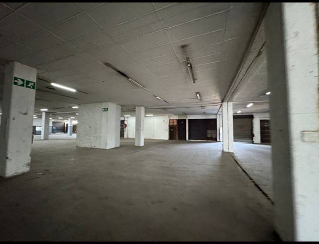 1,620M² WAREHOUSE TO LET IN WYNBERG